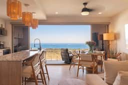 Private Rooftop Pool - Ocean View Romantic Getaway
