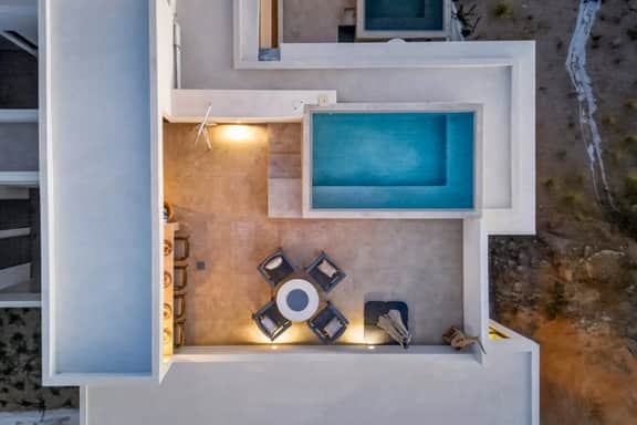 Casa Ballena | Rooftop Pool | Arch Views
