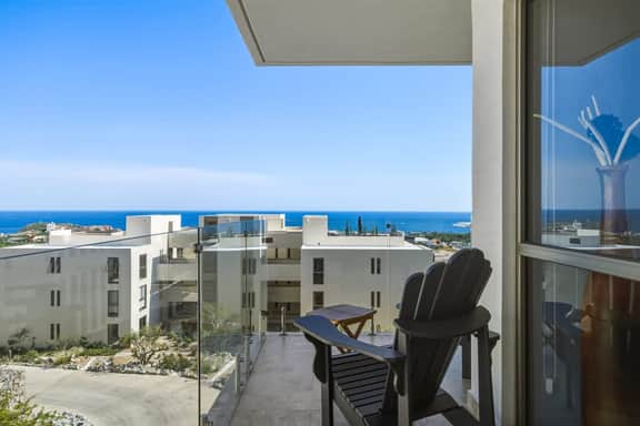 Cabo Retreat Living | Private Terrace and Ocean Views
